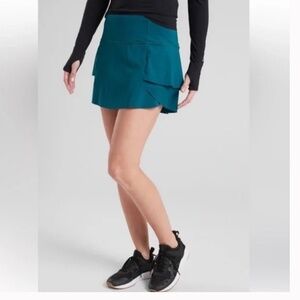 ATHLETA Momentum Tiered Athletic Tennis Skort Coastal Teal Size Large